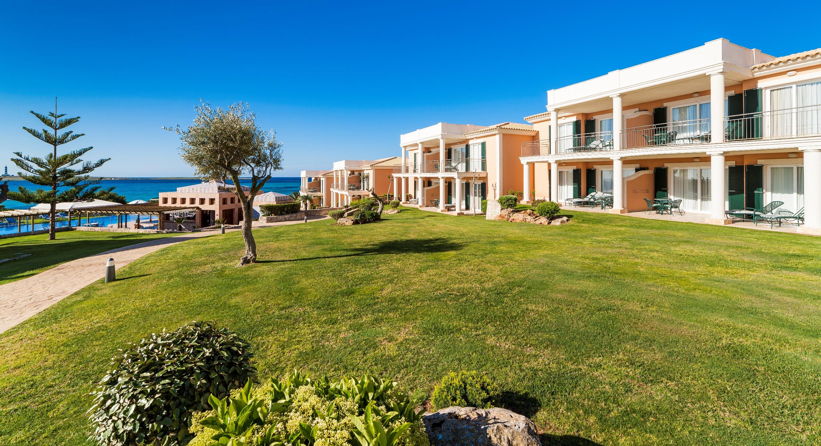 Insotel Punta Prima Prestige Suites & Spa Exterior photo
