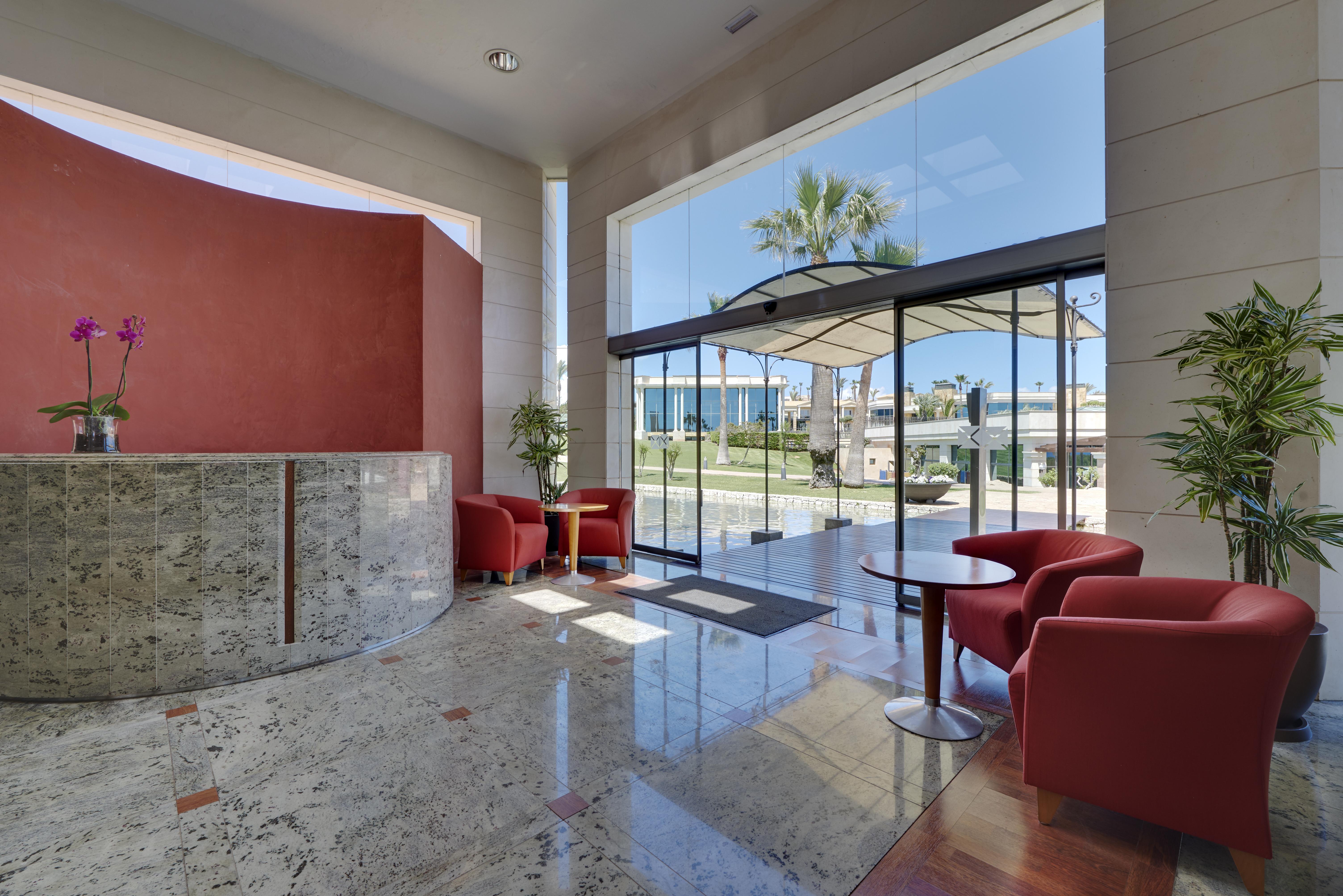 Insotel Punta Prima Prestige Suites & Spa Exterior photo