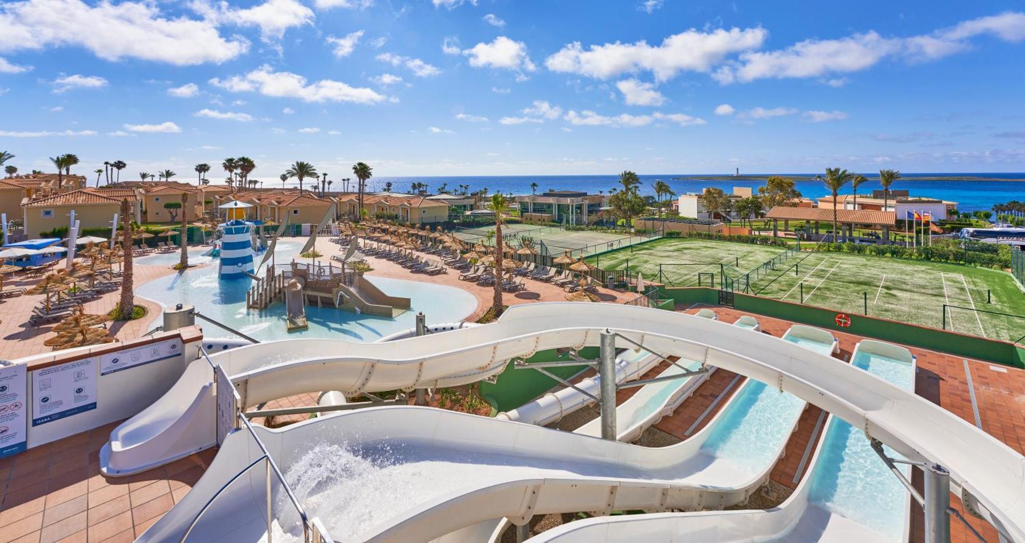 Insotel Punta Prima Prestige Suites & Spa Exterior photo