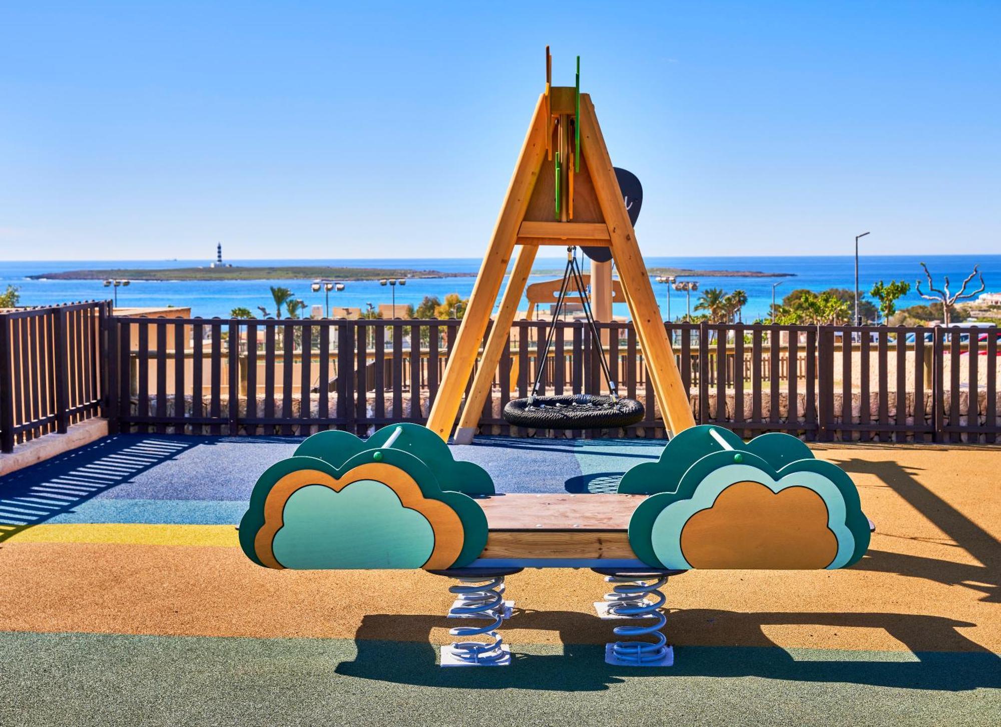 Insotel Punta Prima Prestige Suites & Spa Exterior photo